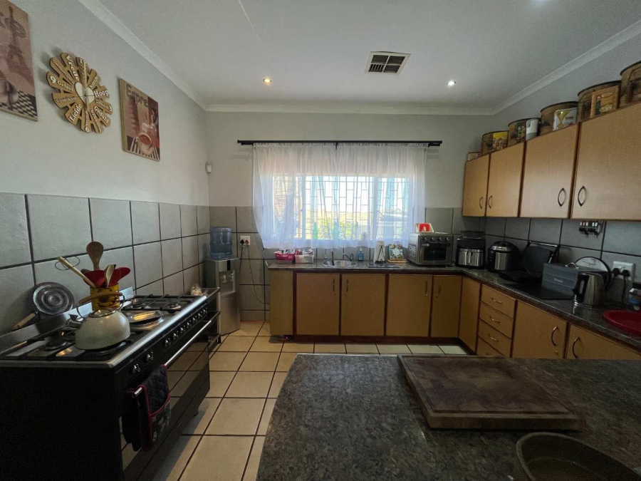 3 Bedroom Property for Sale in Olyfvenhoudtsdrift Northern Cape